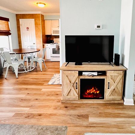 Renovated Condo With Pool And Exclusive Beach Access Gulf Shores Bagian luar foto